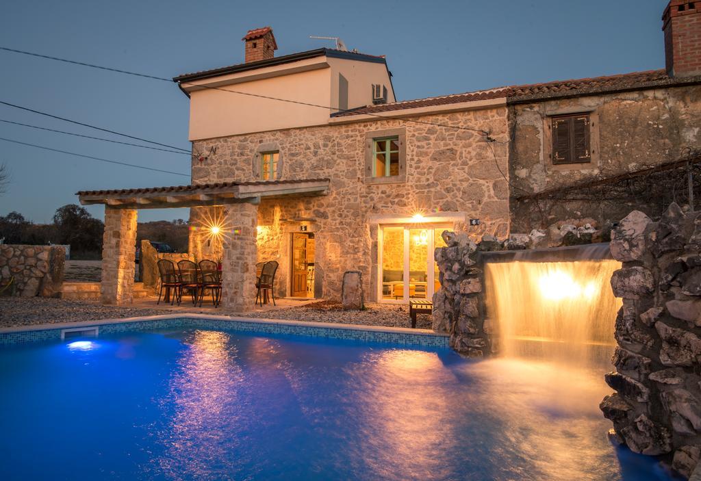 Villa Garica Luaran gambar